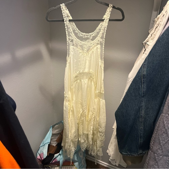 Free people slip - Picture 2 of 6